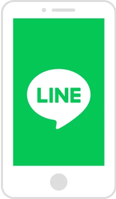 スマートフォンでLINEを開く